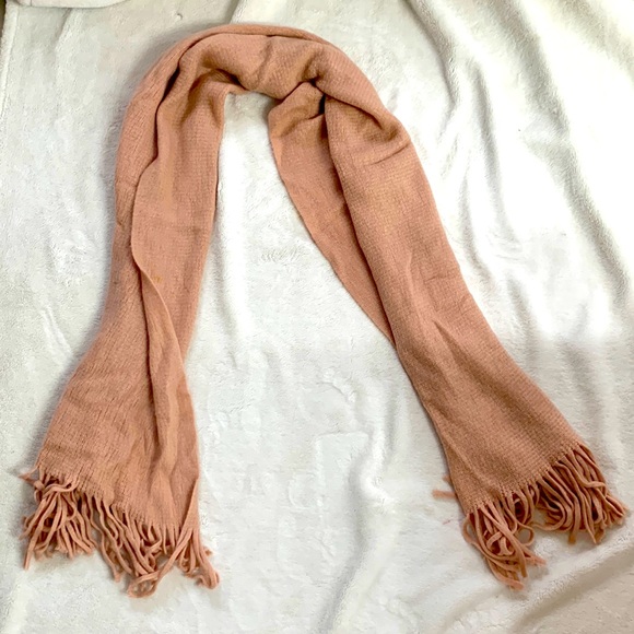 Steve Madden scarf - Picture 2 of 3